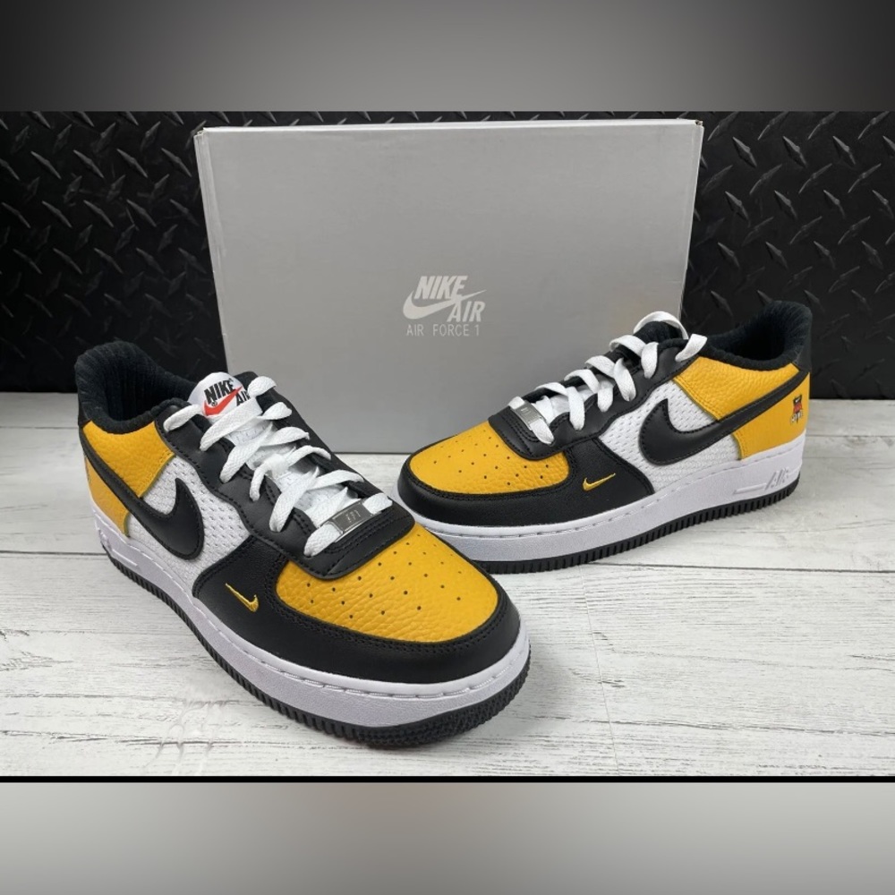 NEW NIKE AIR FORCE 1 LV8 UNIVERSITY GOLD/BLACK-WHITE Basketball